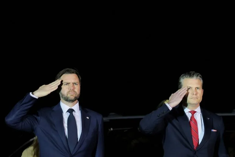 Hegseth Aonya Siku ya Hatari katika Mashambulizi ya Marekani dhidi ya Iran