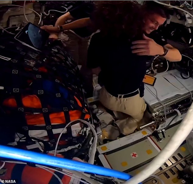 Trump praises Artemis II crew after historic Mars mission success.