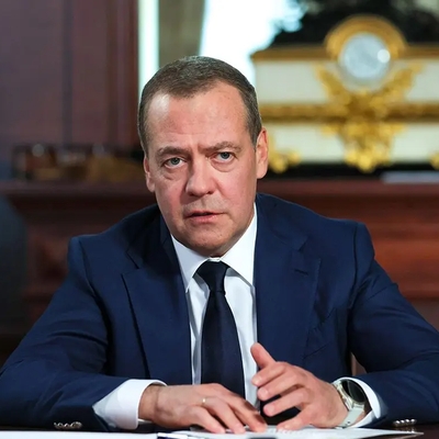 Russia warns diplomats to flee Kyiv after major strikes on Ukraine.
