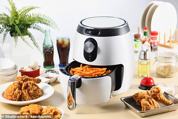 Experts Warn Against Microwaving Pasta, Bread, and Popcorn