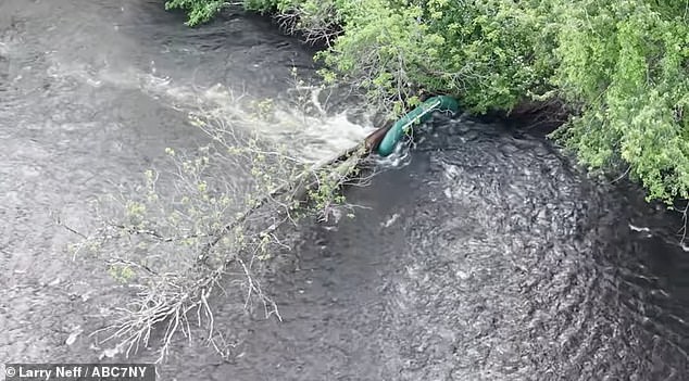 Mtoto wa 12 alifariki baada ya boti kugeuka Pennsylvania