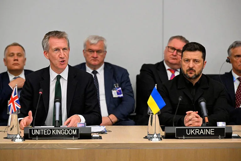 Uingereza na Zelenskyy wanachukua hatari ya vita ya nyuklia.
